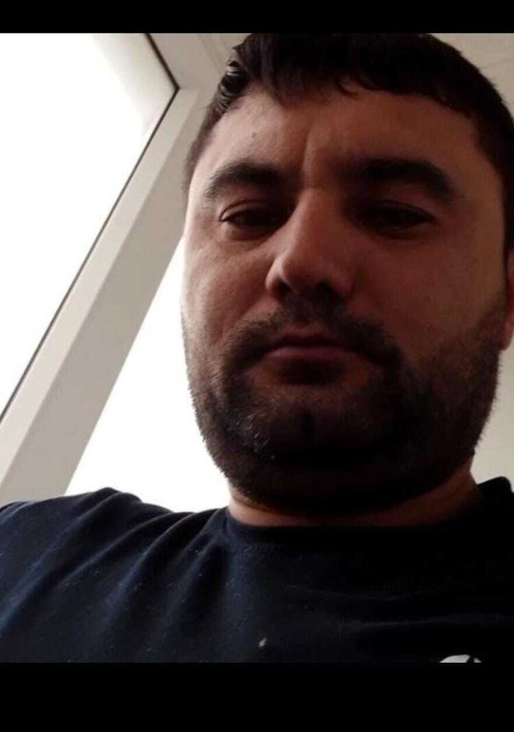  43688704  , 33 ,    