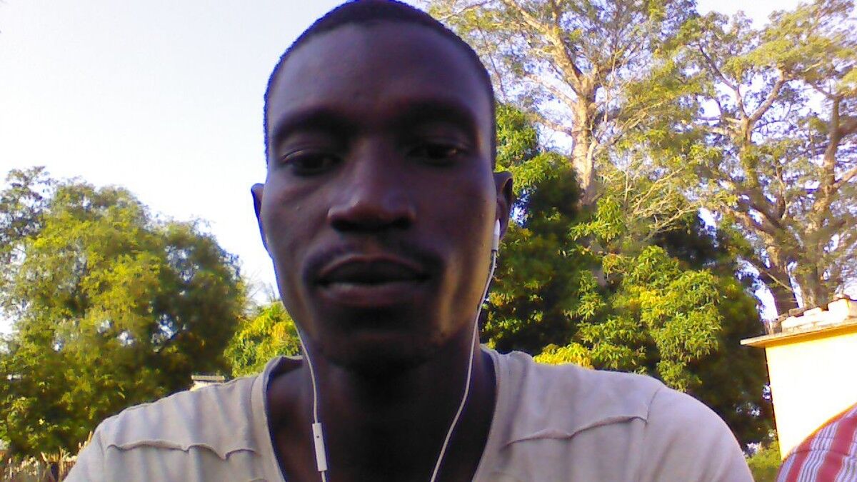  17985884  Mor, 40 ,    