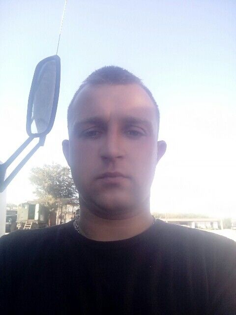  10235834  Slavik, 33 ,    -