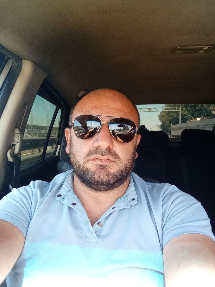  --,   Dato, 42 ,   ,   