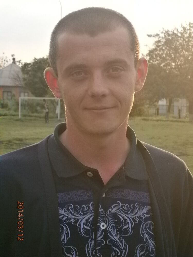  13779484  Denis, 35 ,    