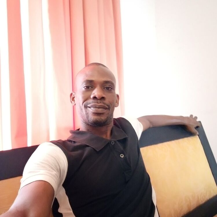  18607024  Sinaly, 40 ,    