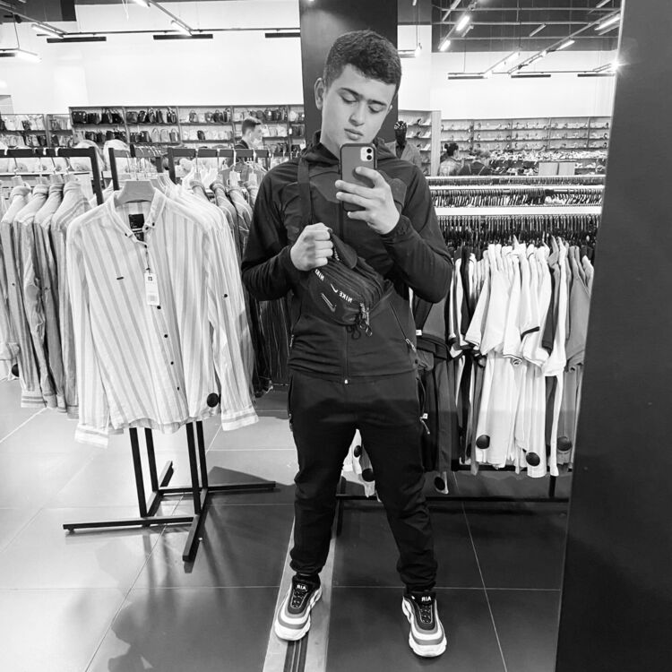  ,   Shohruh, 24 ,   ,   