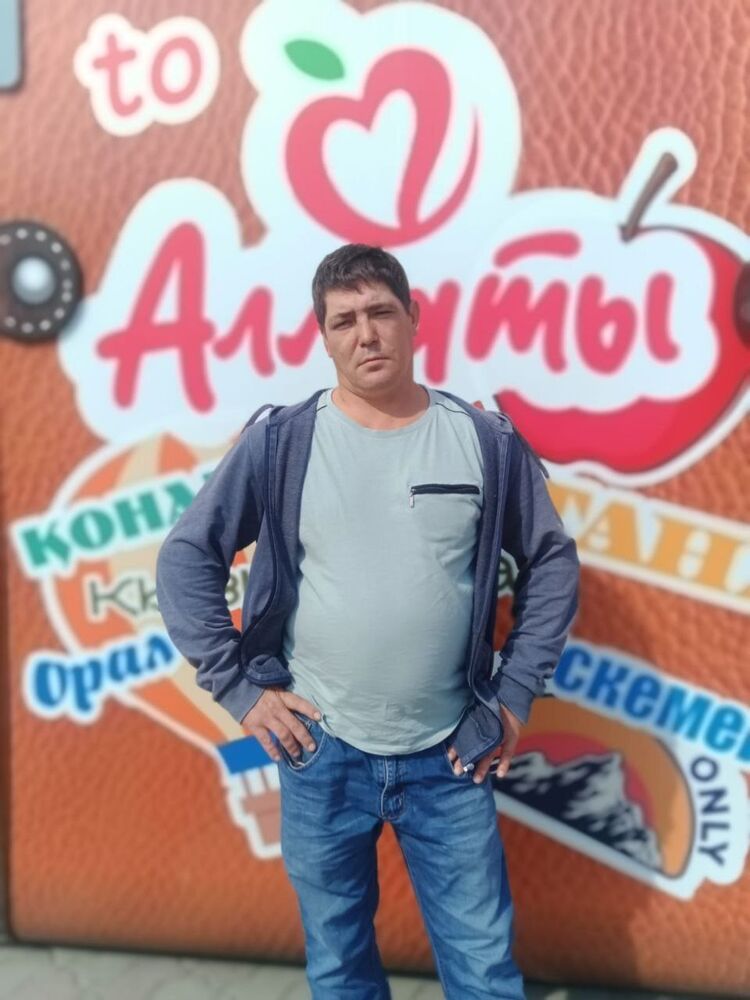  46831574  Ruslan, 41 ,    