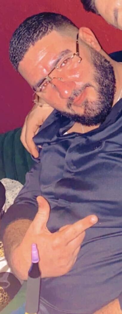  40432114  Walid, 40 ,    Algiers