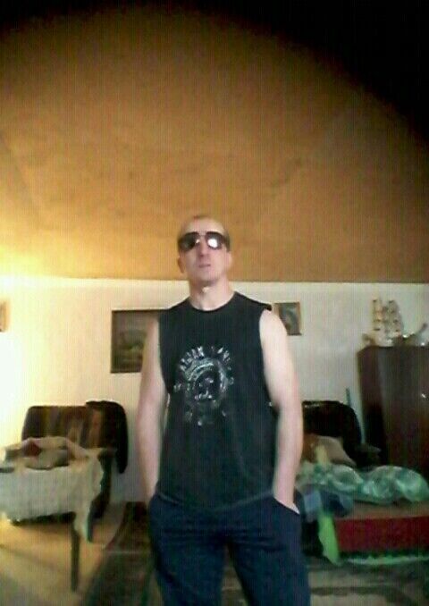  24230804  Amid, 44 ,    