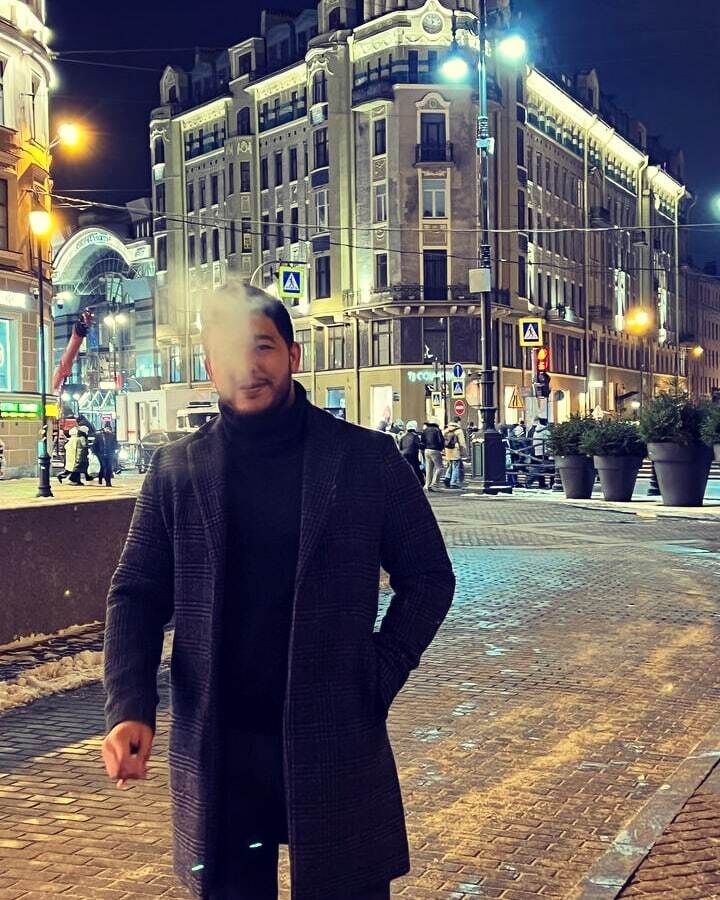  39570004  Davron, 26 ,    