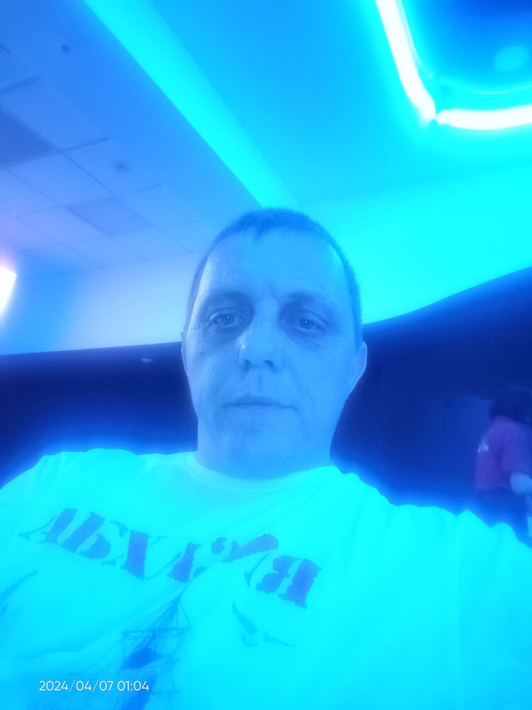  ,   Ivan, 40 ,   ,   