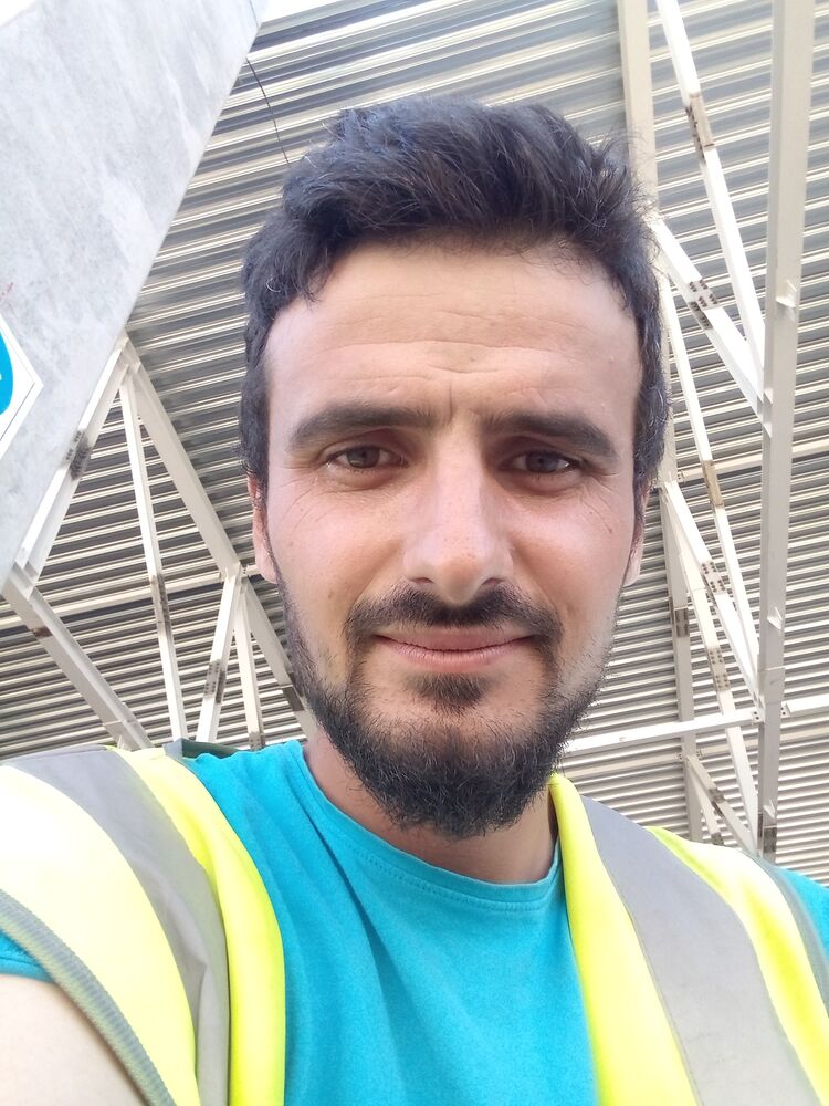  28893874  Ozgur, 34 ,    