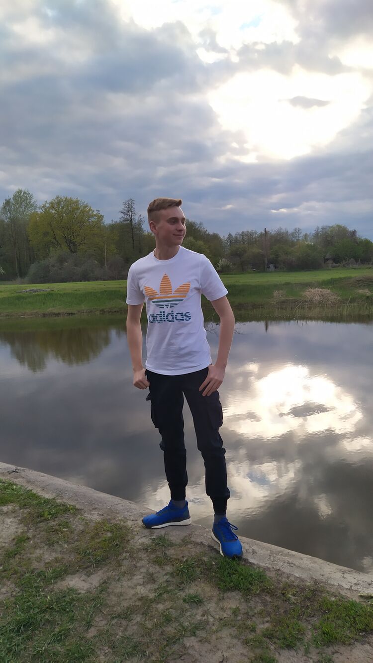  22863024  Nazar, 24 ,    