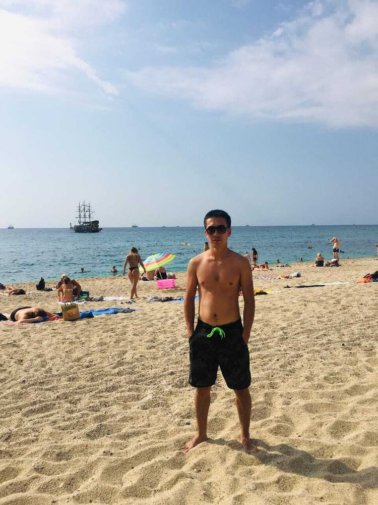  29584454  Qazaq, 34 ,    