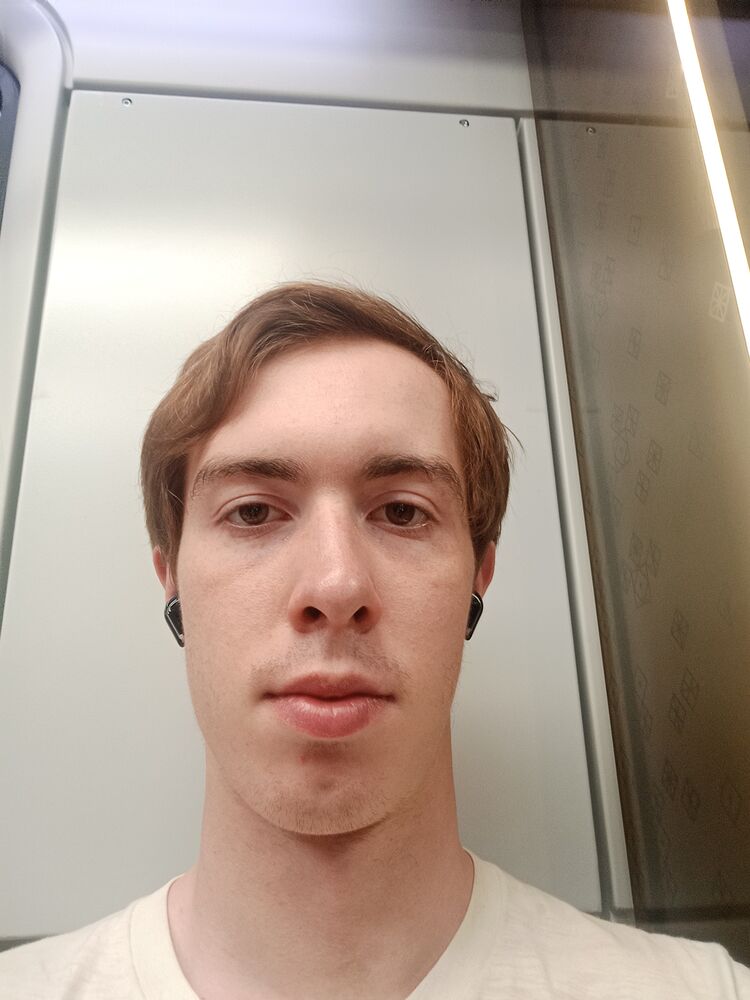  44698284  Nickolay, 22 ,    