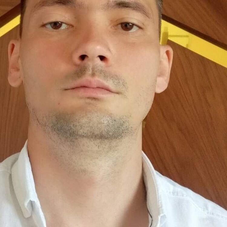  46441174  , 40 ,    