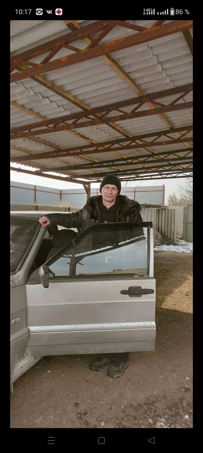  54675164  Vlad, 51 ,    