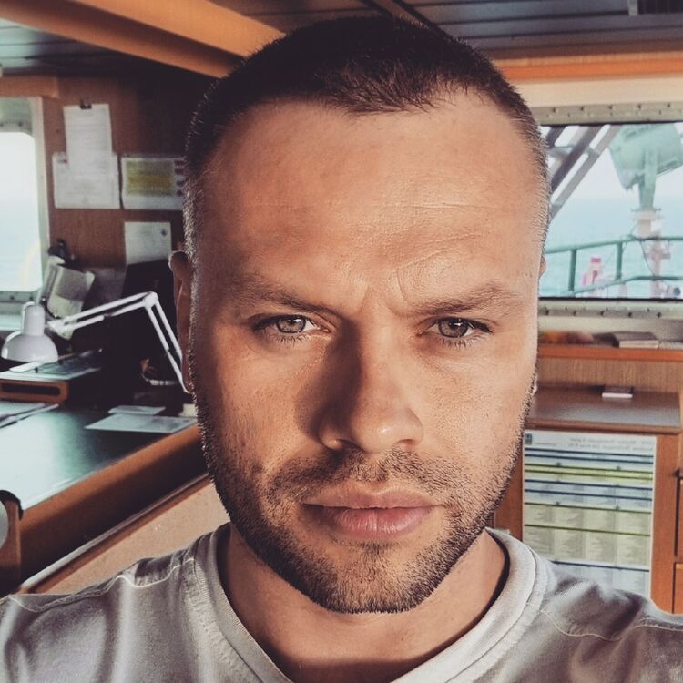  ,   Mike, 37 ,   ,   