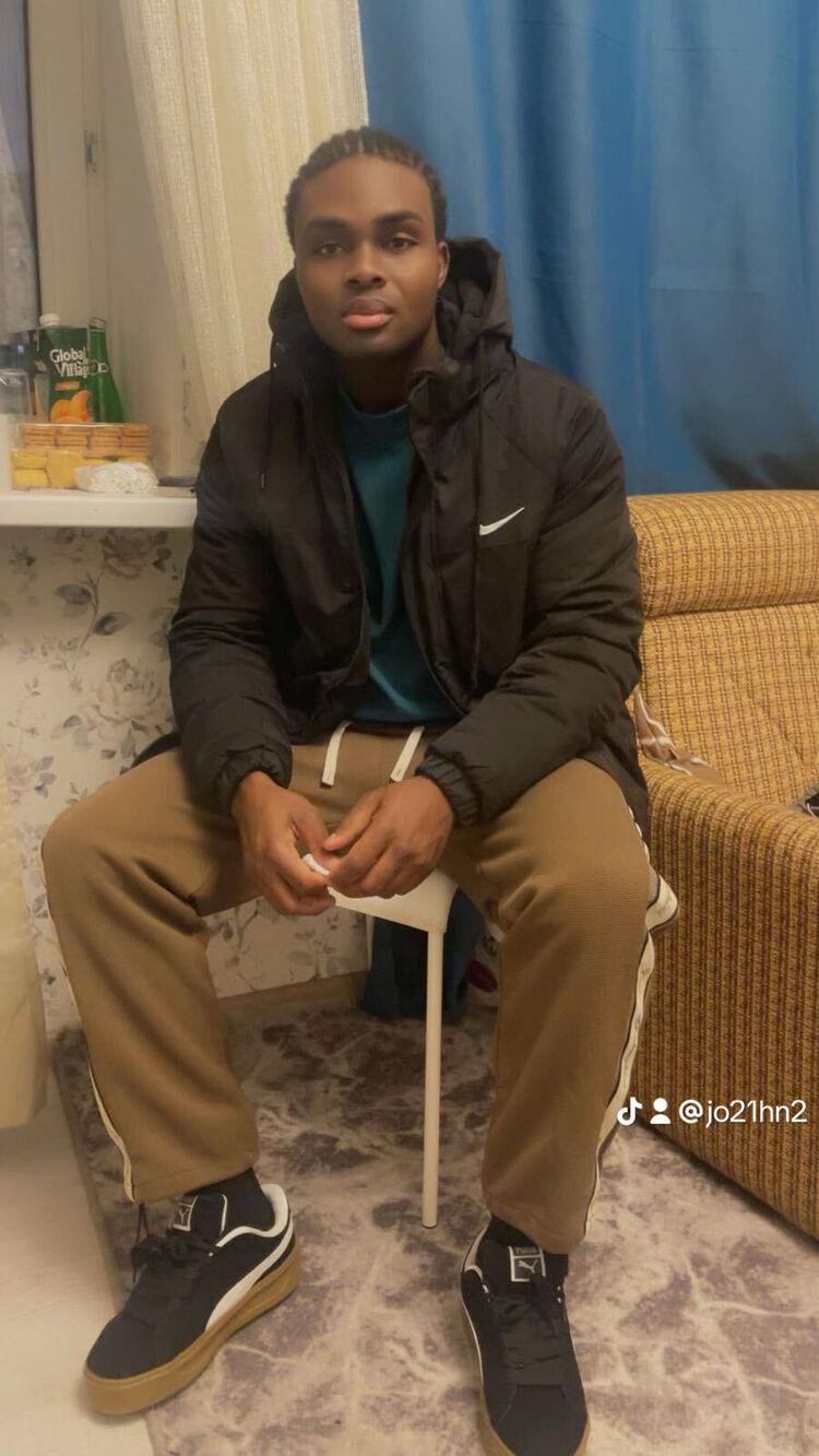 ���������� ������, ���� ����� John, 25 ���, ������������ ��� ������, ����� � ���������