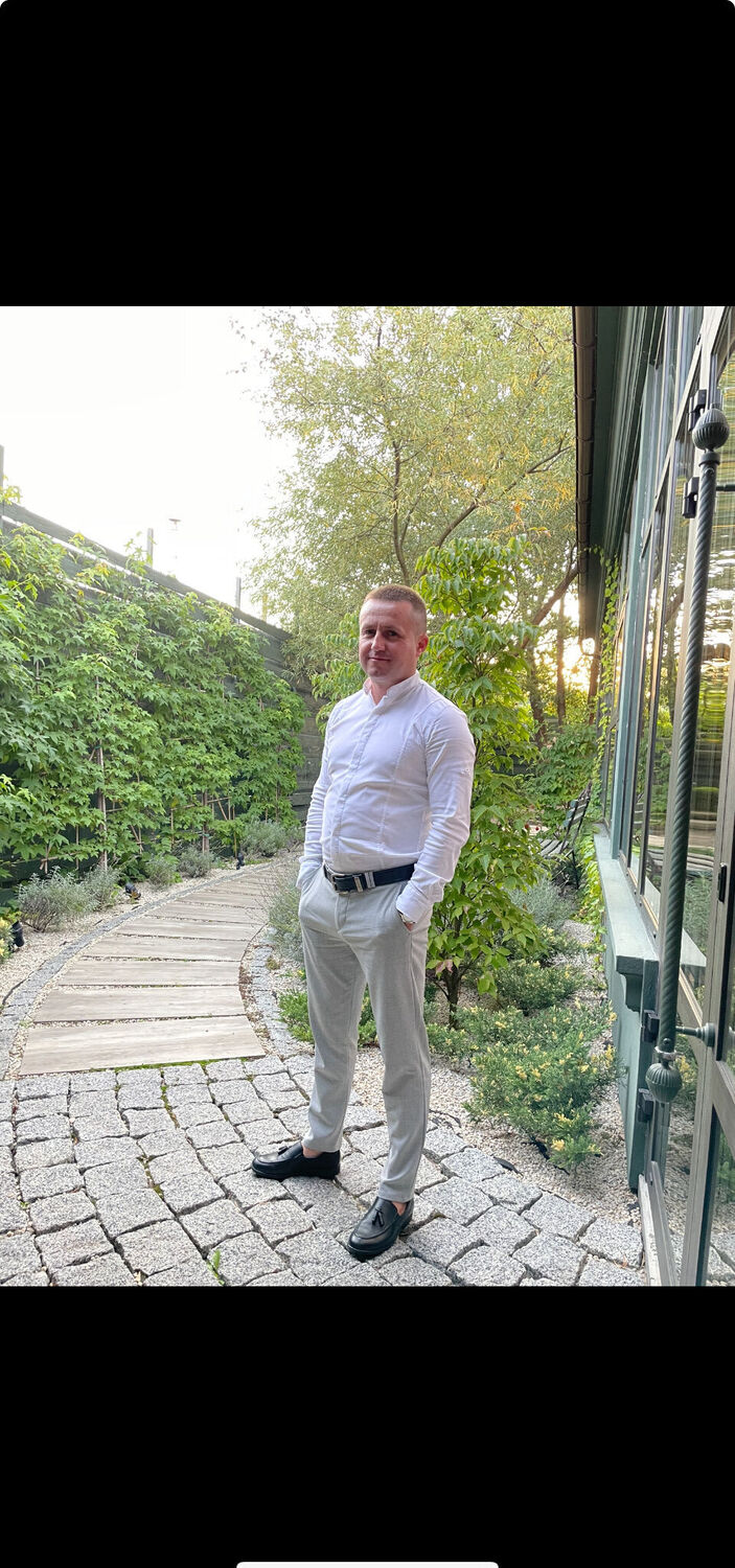  ,   Andrii, 33 ,     , c 