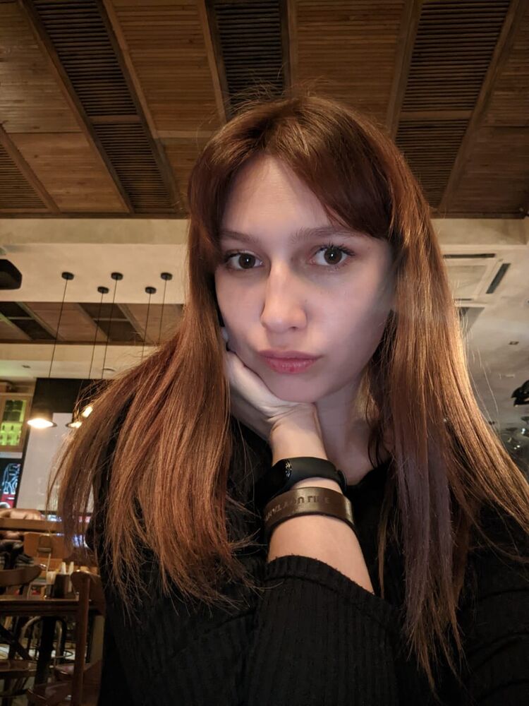  ,   Yana, 24 ,   c , 