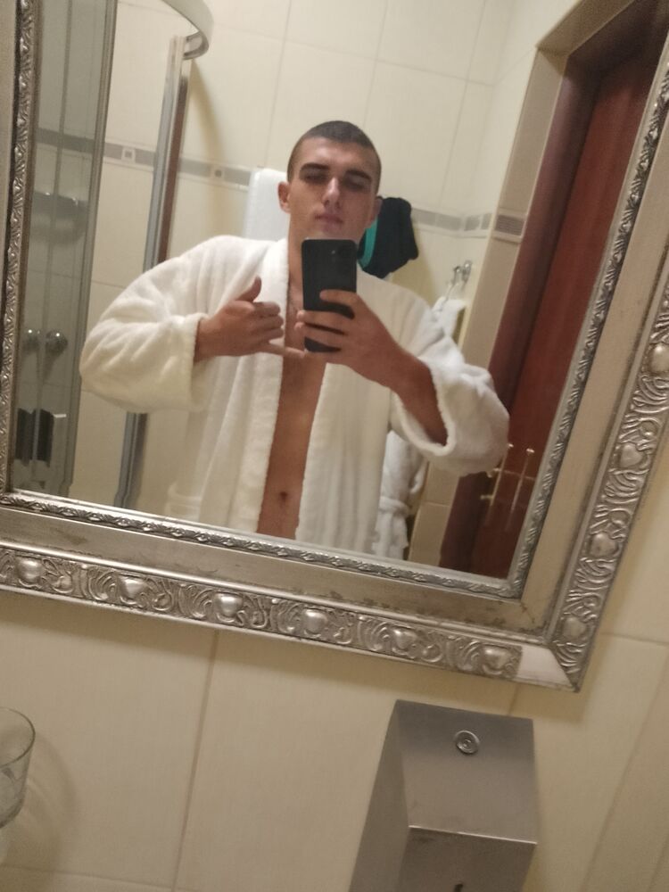  ,   Vitalij, 22 ,   , 