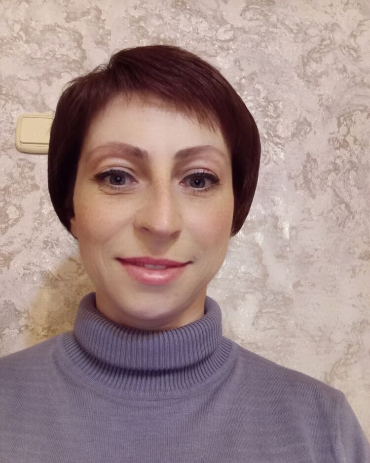  ,   Olivia, 40 ,   c , 