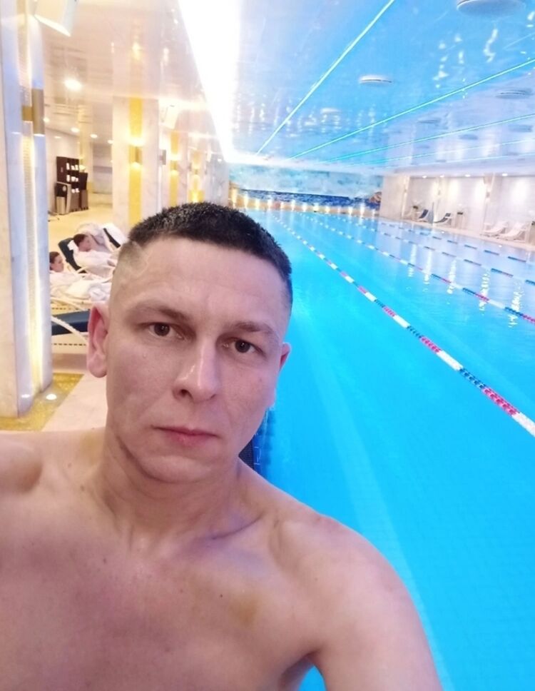  49928984  , 34 ,    