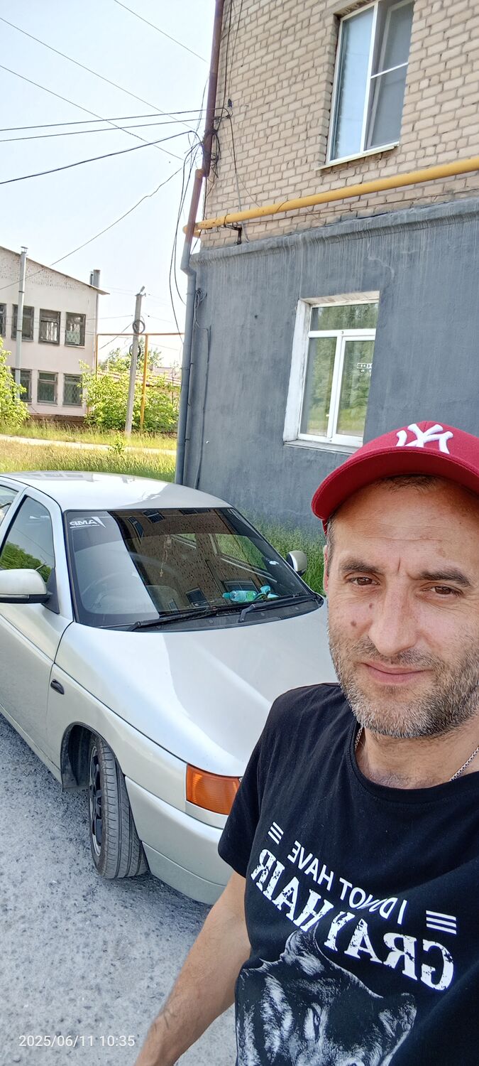  52825924  , 40 ,    