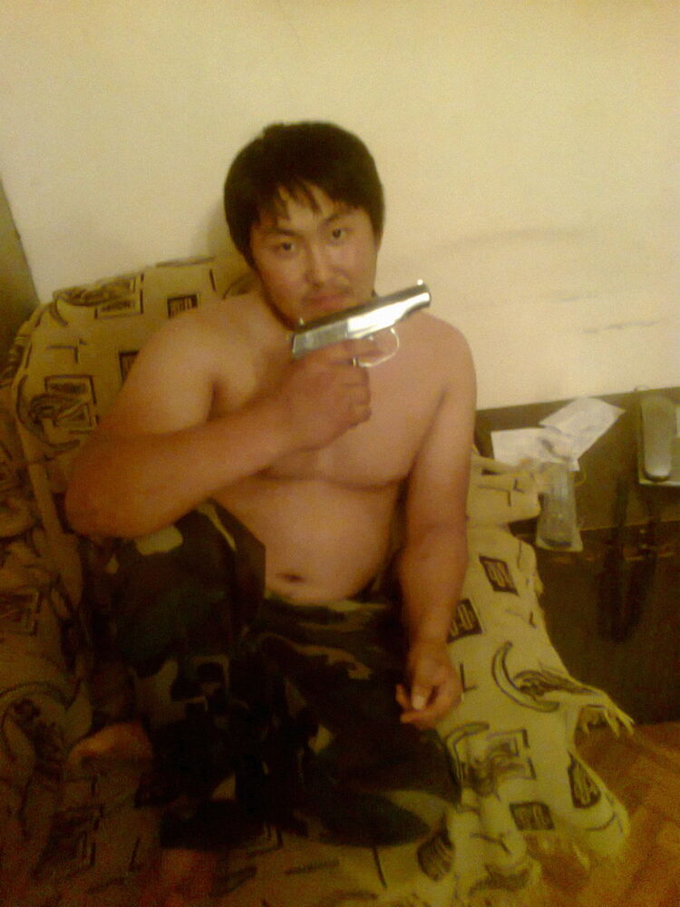  ,   Azat, 35 ,   ,   , c 