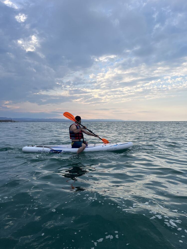  44641014  Black, 39 ,    