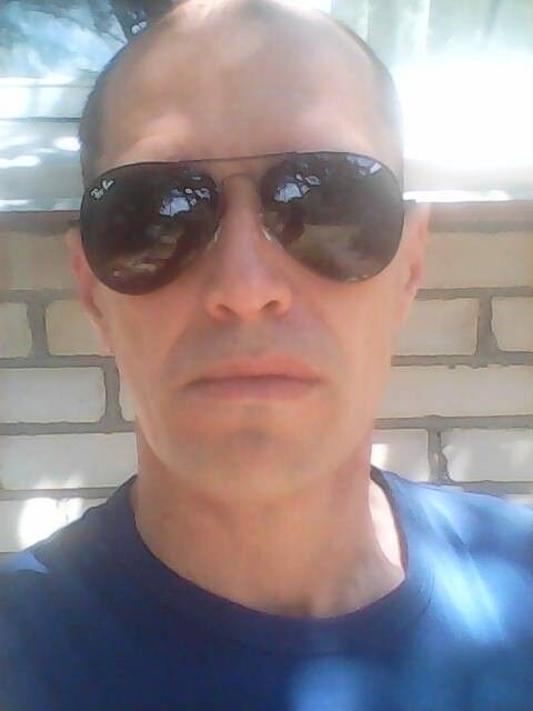  12506544  Andrei, 53 ,    