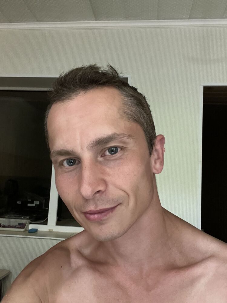  52874474  , 35 ,     