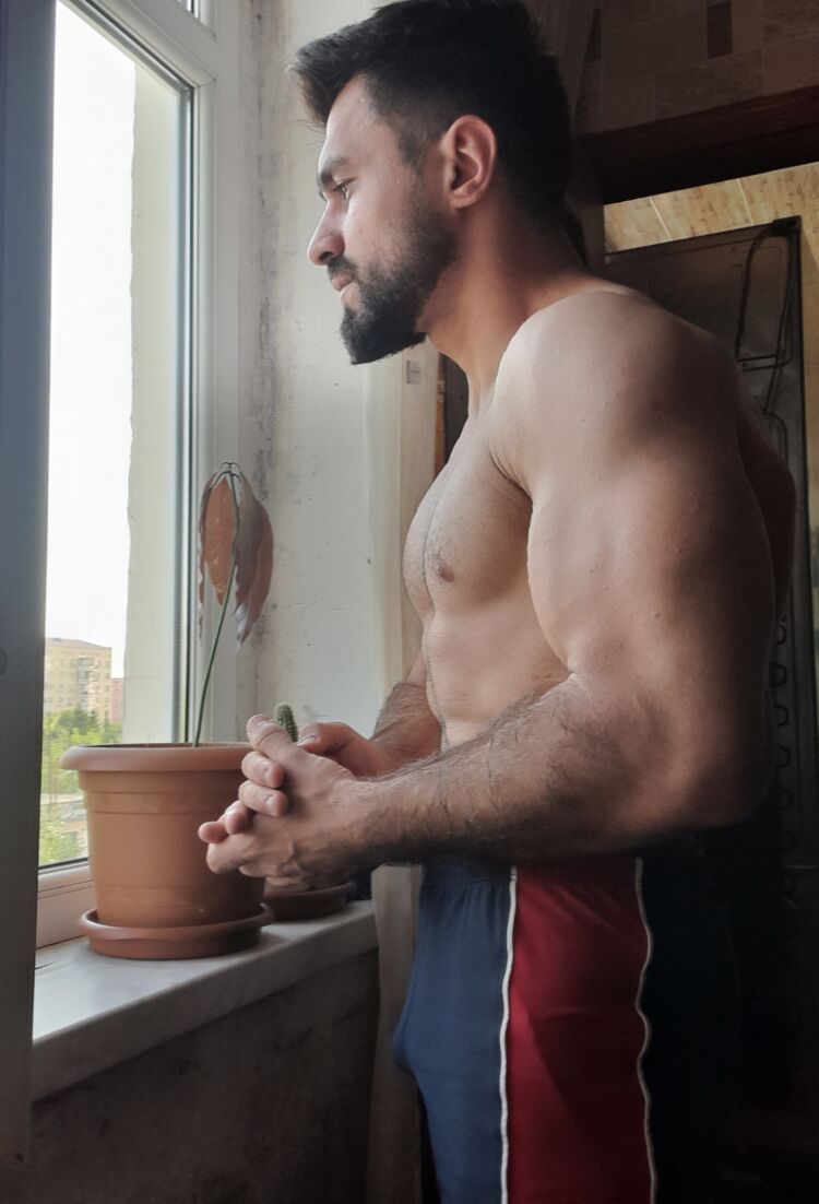  ,   Elyar, 24 ,   ,   