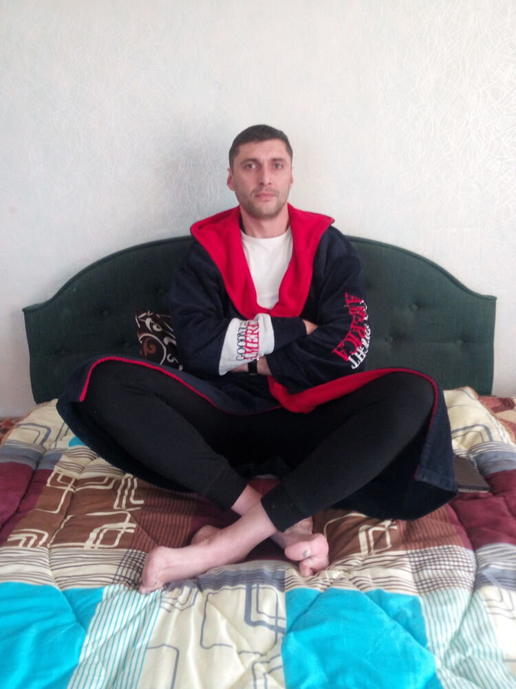  12136764  Nezgur, 50 ,    