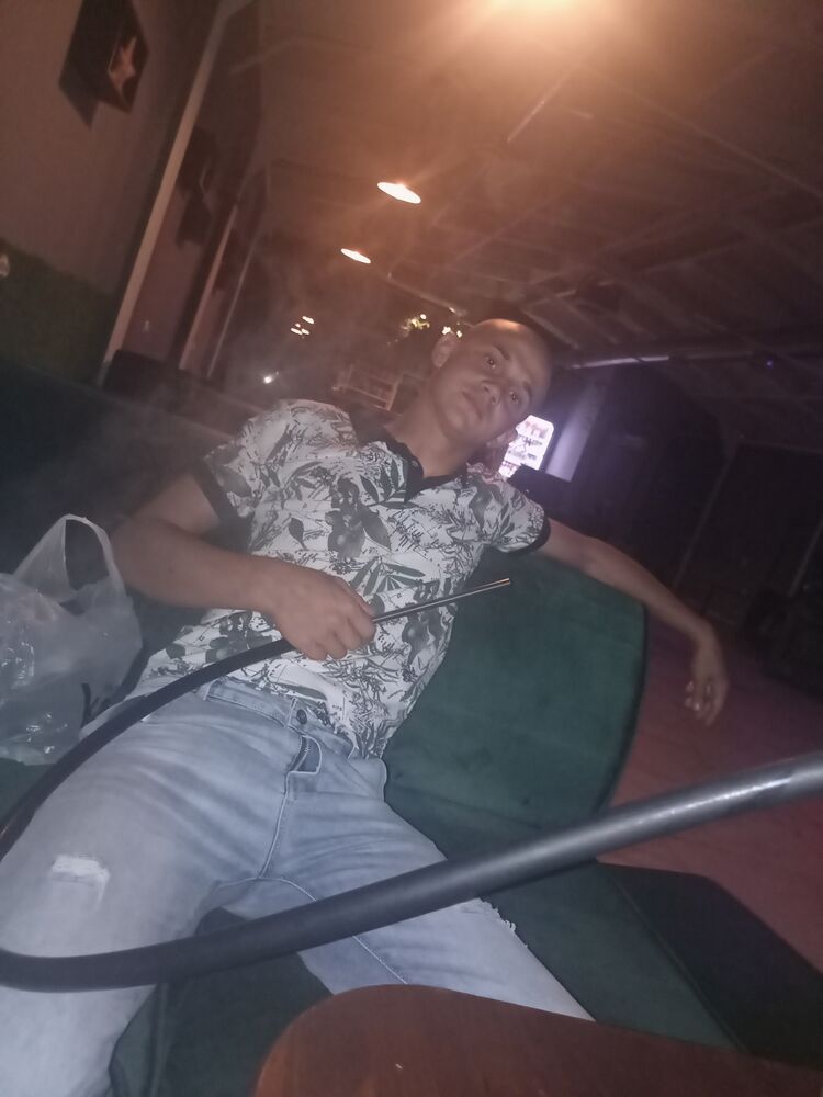 37158004  , 33 ,    