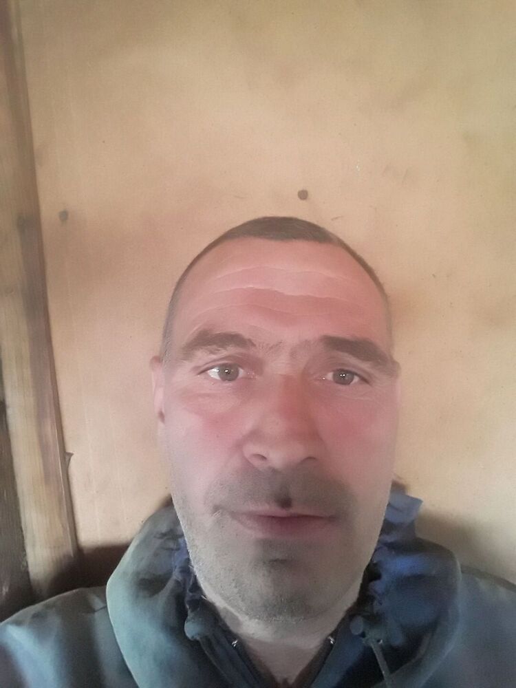  46753934  , 40 ,    