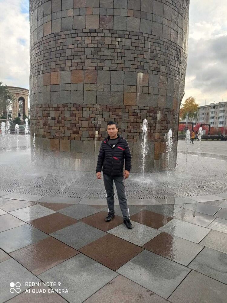  21281864  , 37 ,    