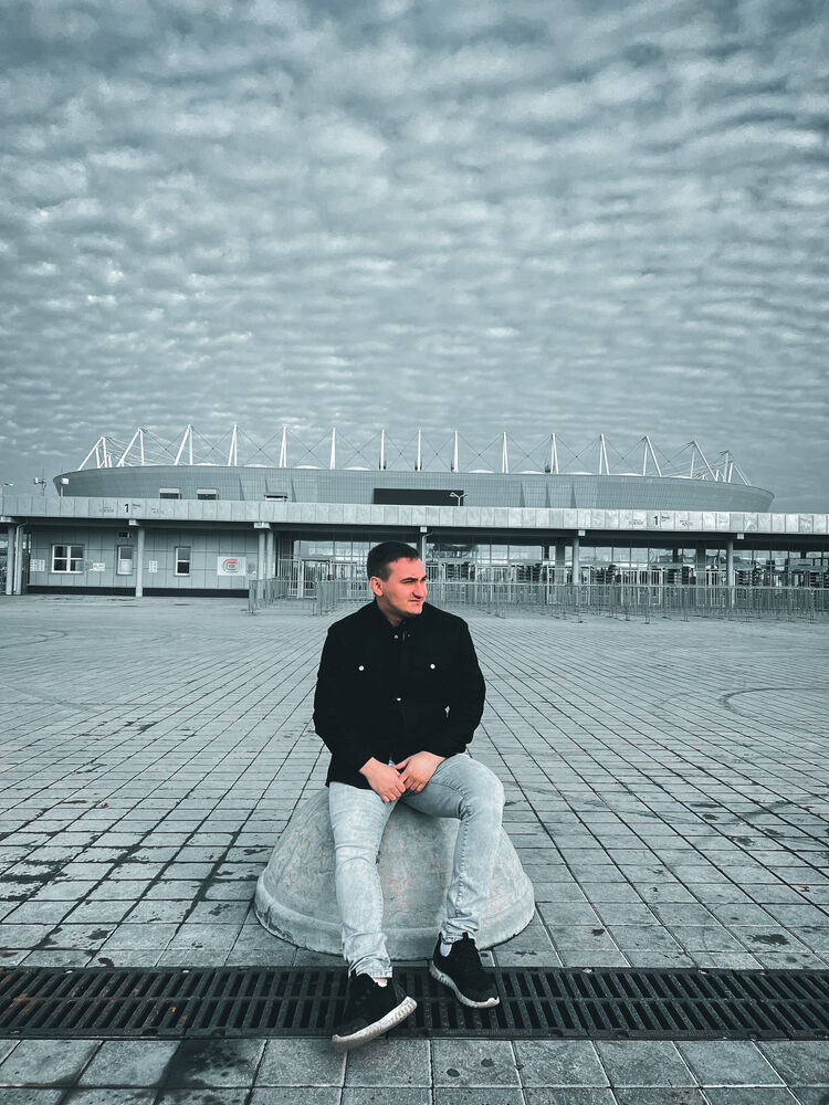  43472964  Dan, 34 ,    --