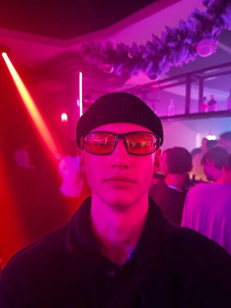  --,   , 19 ,   ,   