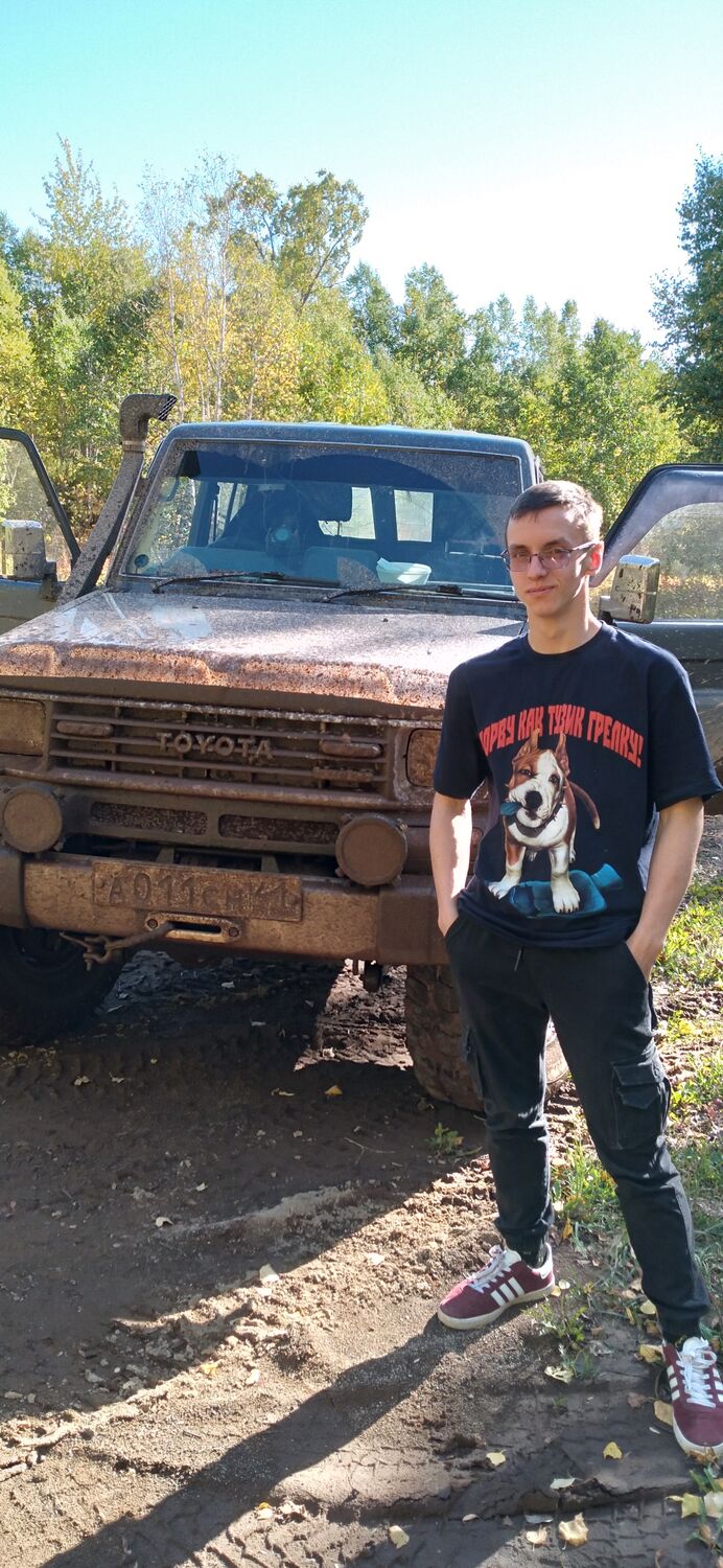  34592454  Vladimir, 23 ,    -