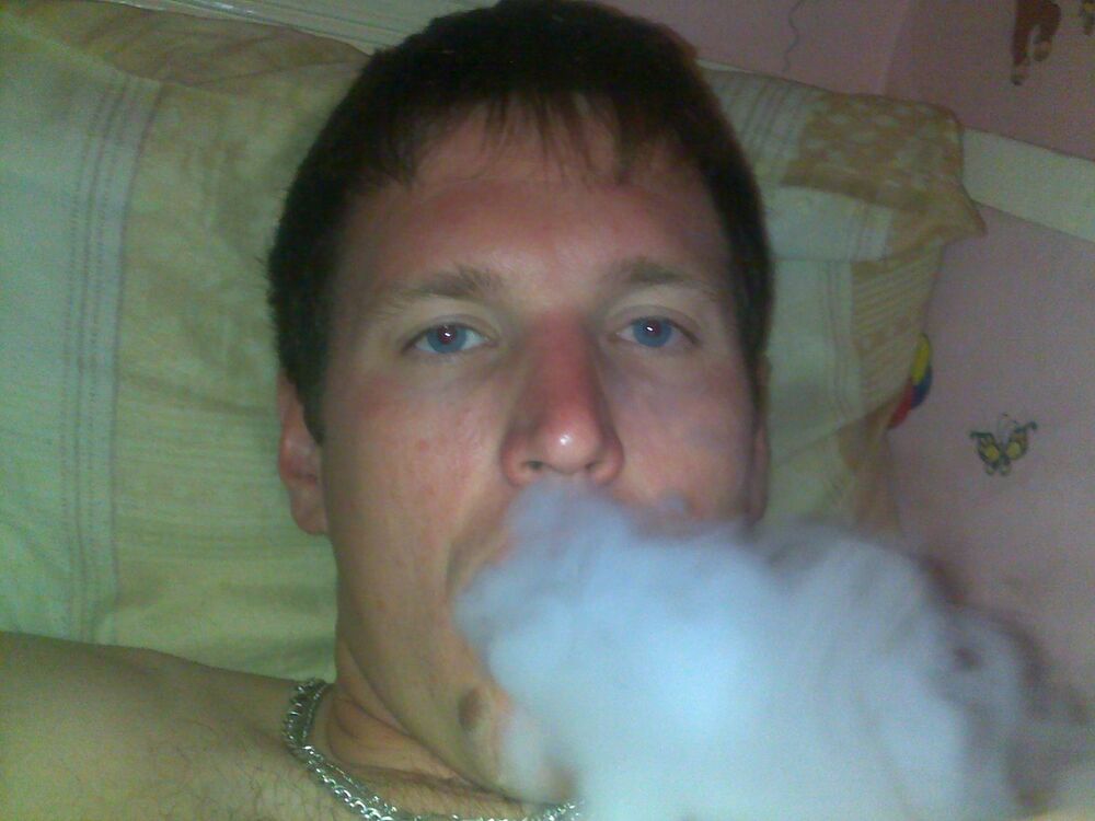  ,   Alex, 40 ,   