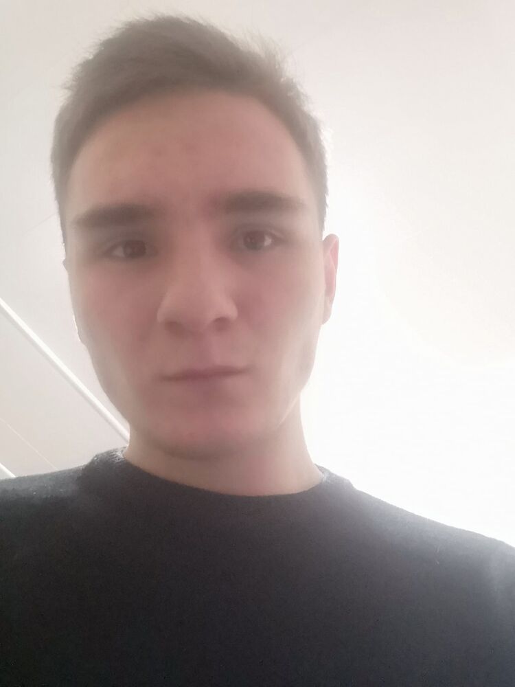  26566774  Alexander, 24 ,    