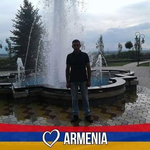  14438544  Vazgen, 34 ,    