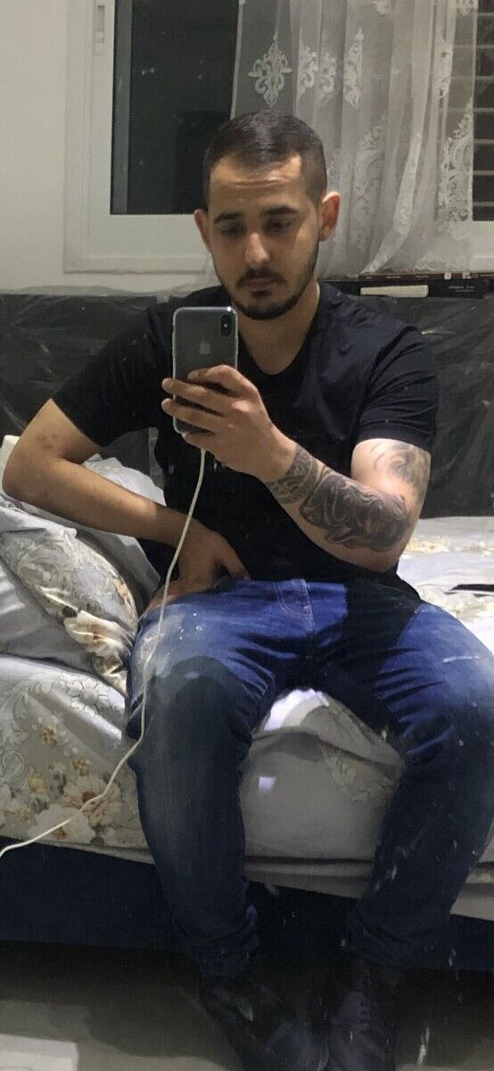  21858024  Artur, 29 ,    Ashqelon