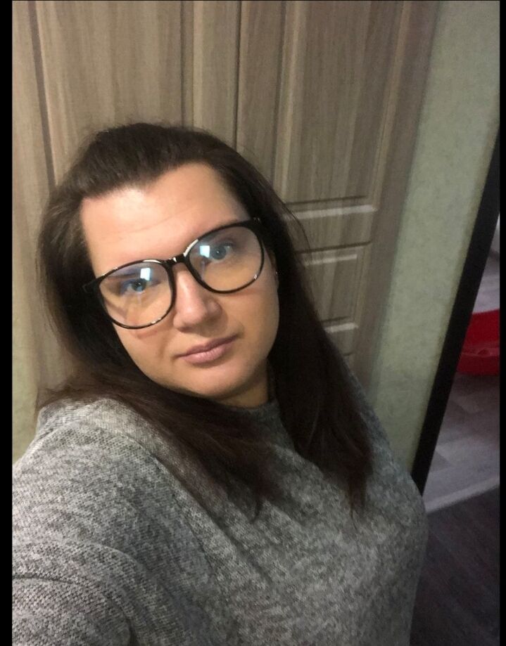  53702324  , 37 ,    