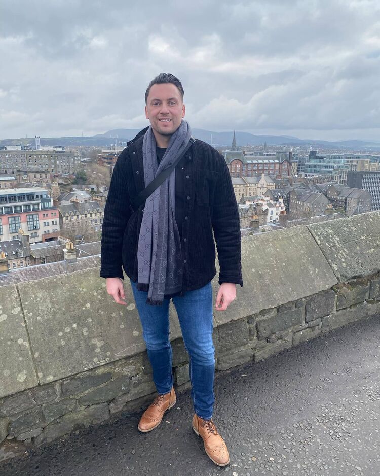  54244744  , 38 ,    --