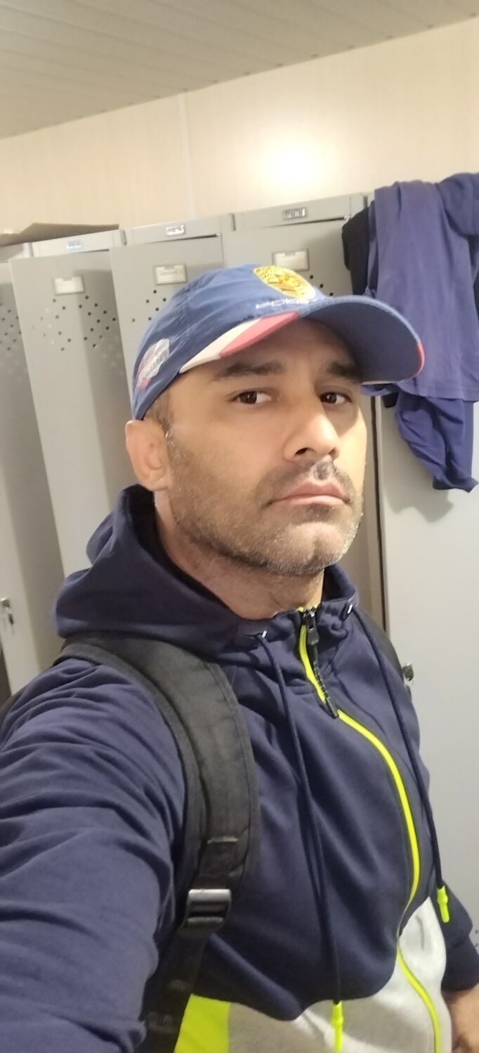  49388774  , 38 ,    