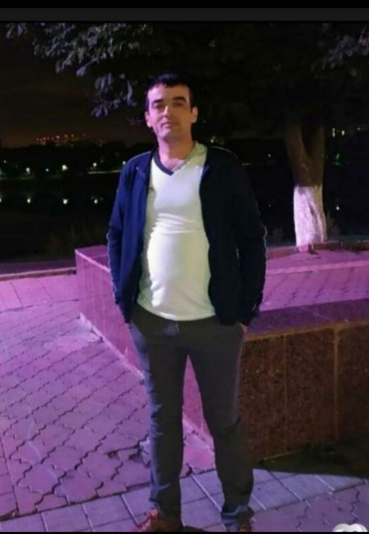  28944384  ELYOR, 40 ,    