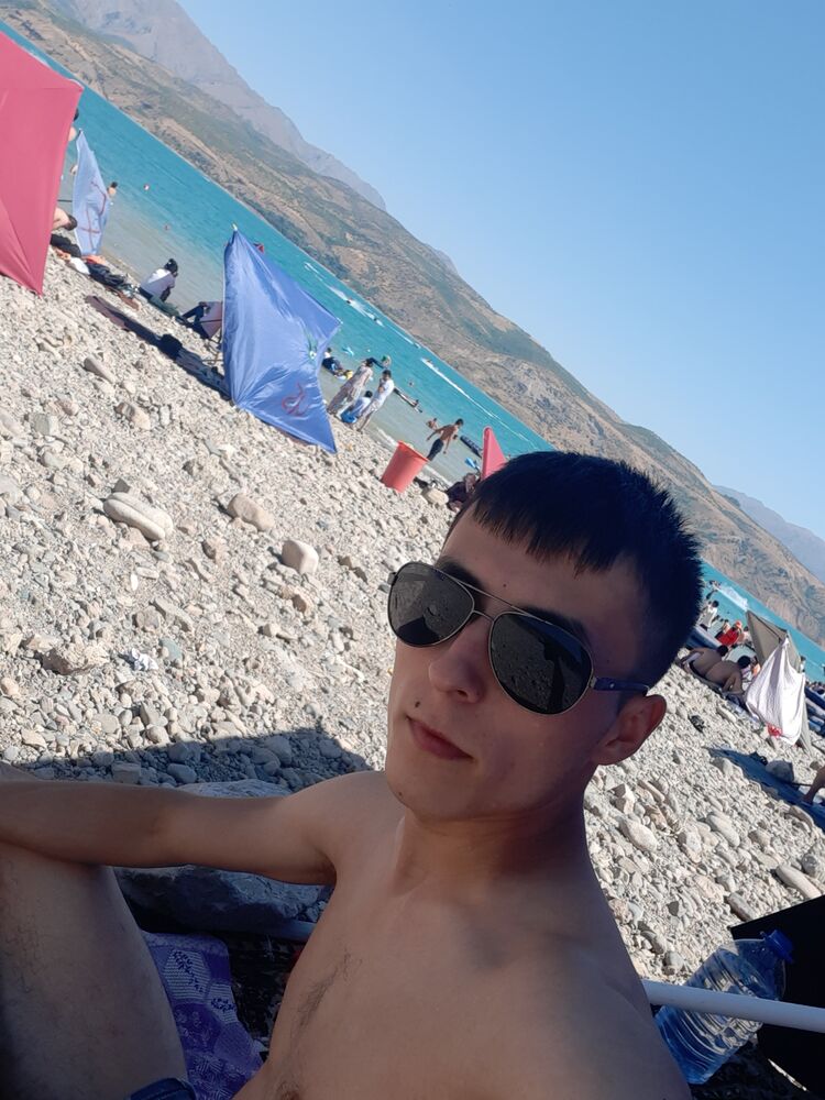  ,   Xakimbek, 28 ,   ,   