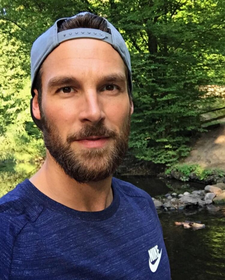  54037634  , 38 ,    -