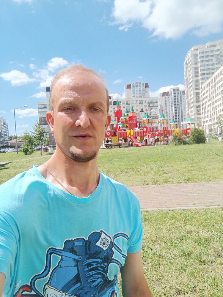  ,   Andrei, 44 ,   ,   , c 