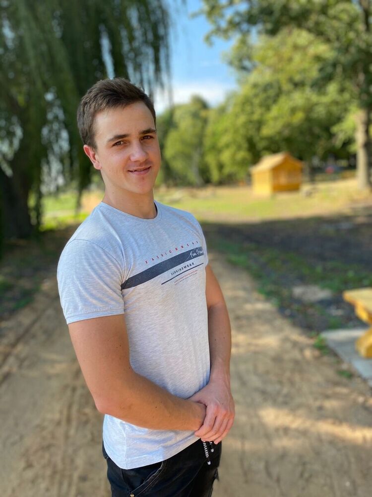  ,   Vladimir, 24 ,  
